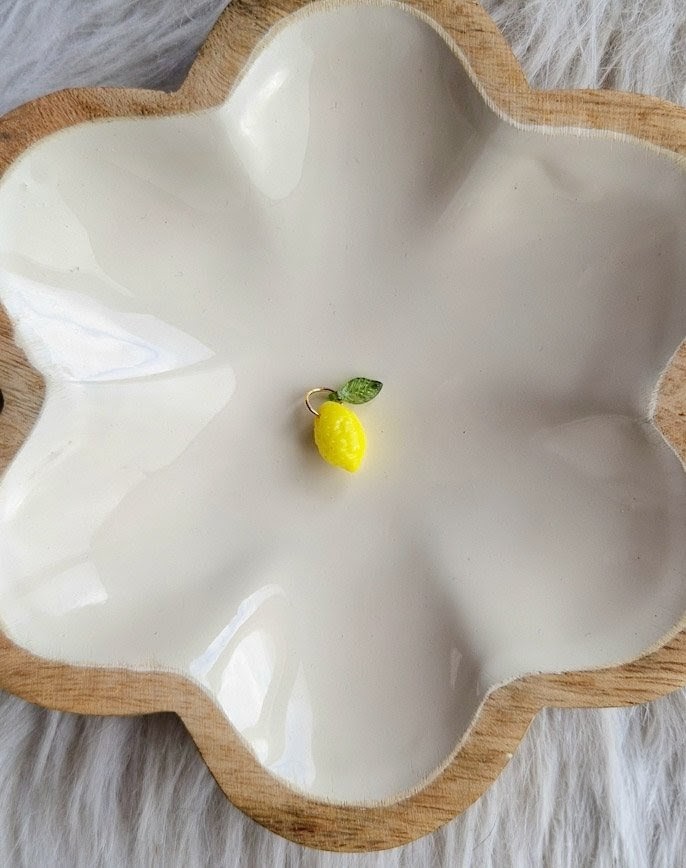 Charms citron à ajouter aux médailles pour animaux par l'Atelier d'Amandine